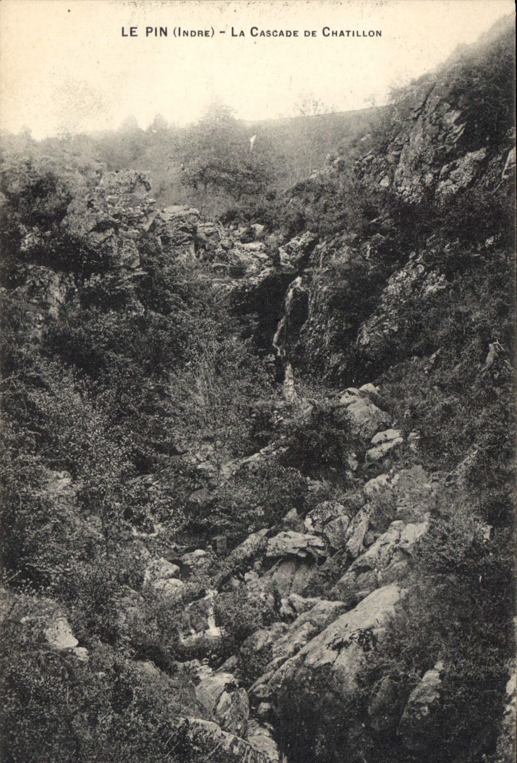 CPA Le Pin Indre La Cascade de Chatillon 