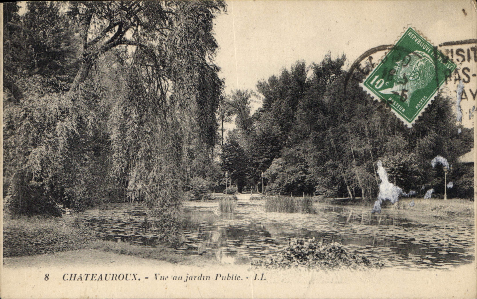 CPA Chateauroux Vue au jardin Public 