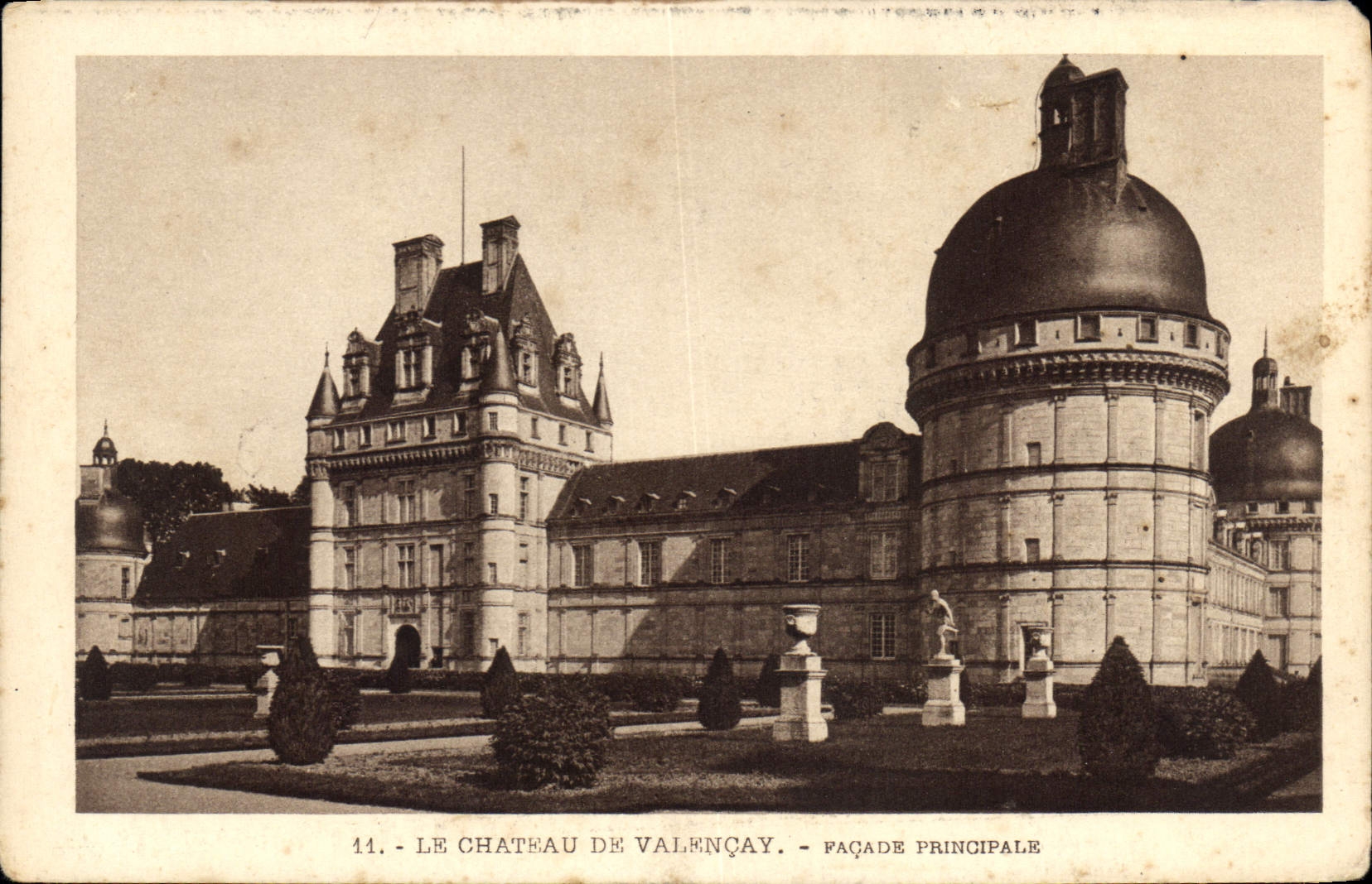 CPA Le Chateau de Valencay Facade Principale