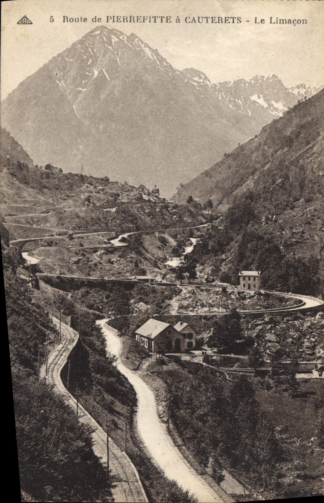 CPA Route de Pierrefitte a Cauterets Le Limacon 