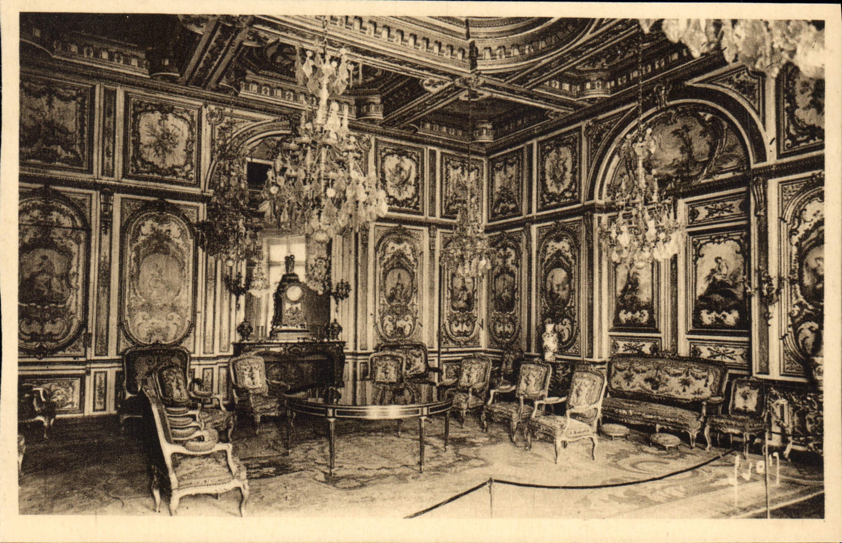 CPA Fontainebleau S et M Le Palais Salle du Conseil