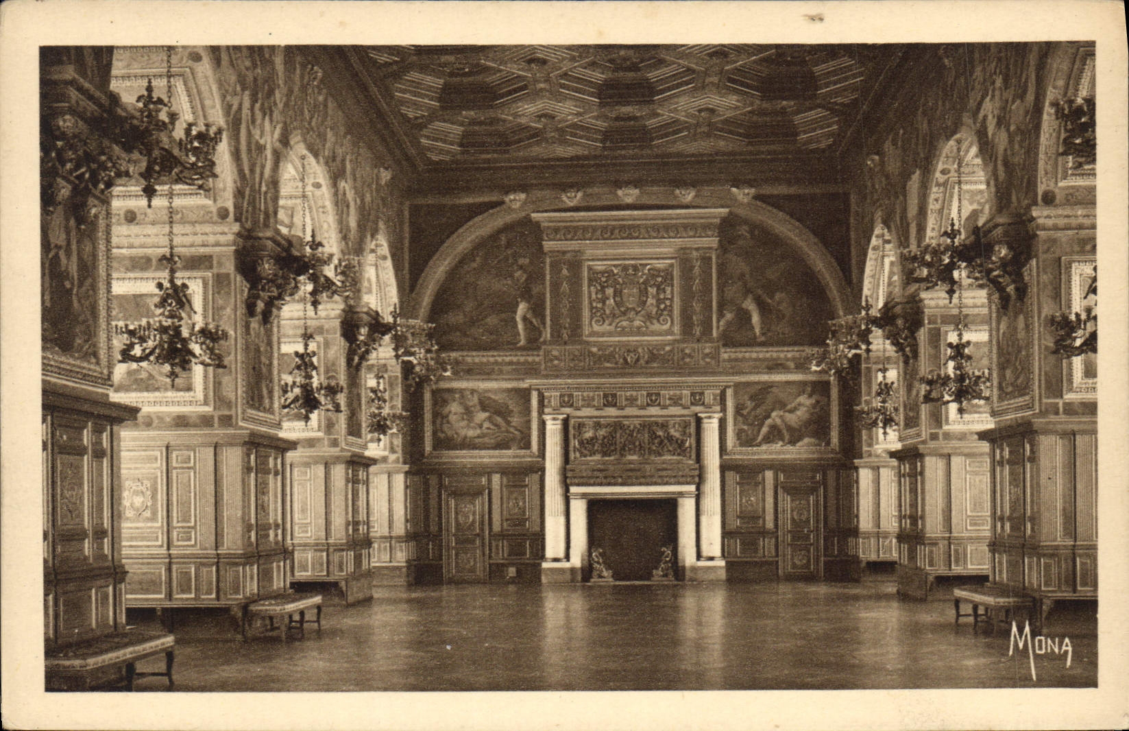 CPA Palais de Fontainebleau La Galerie Henri II ou Salle de Bal