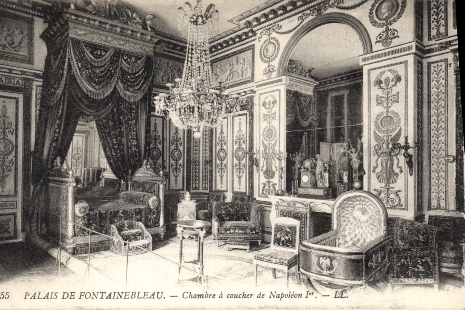 CPA Palais de Fontainebleau Chambre a coucher de Napoleon 