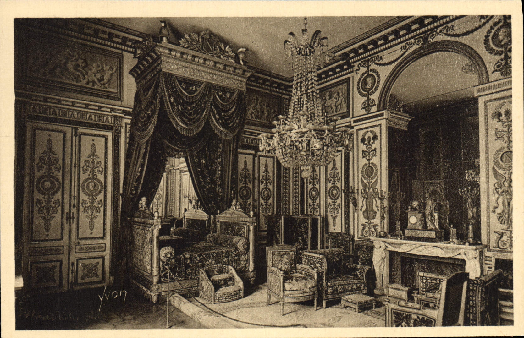 CPA Palais de Fontainebleau Chambre de Napoleon