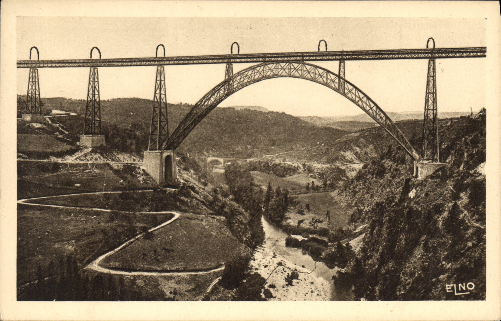 CPA Le Grand Viaduc de Garabit 