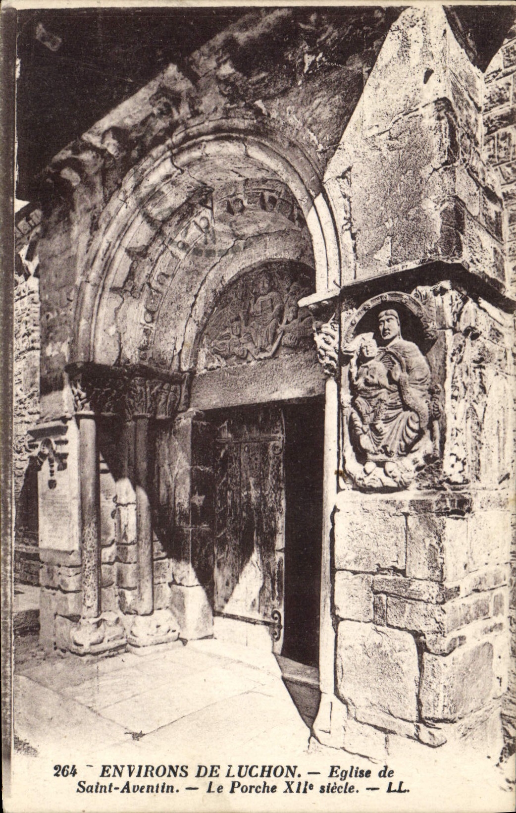 CPA Environs de Luchon Eglise de Saint Aventin 