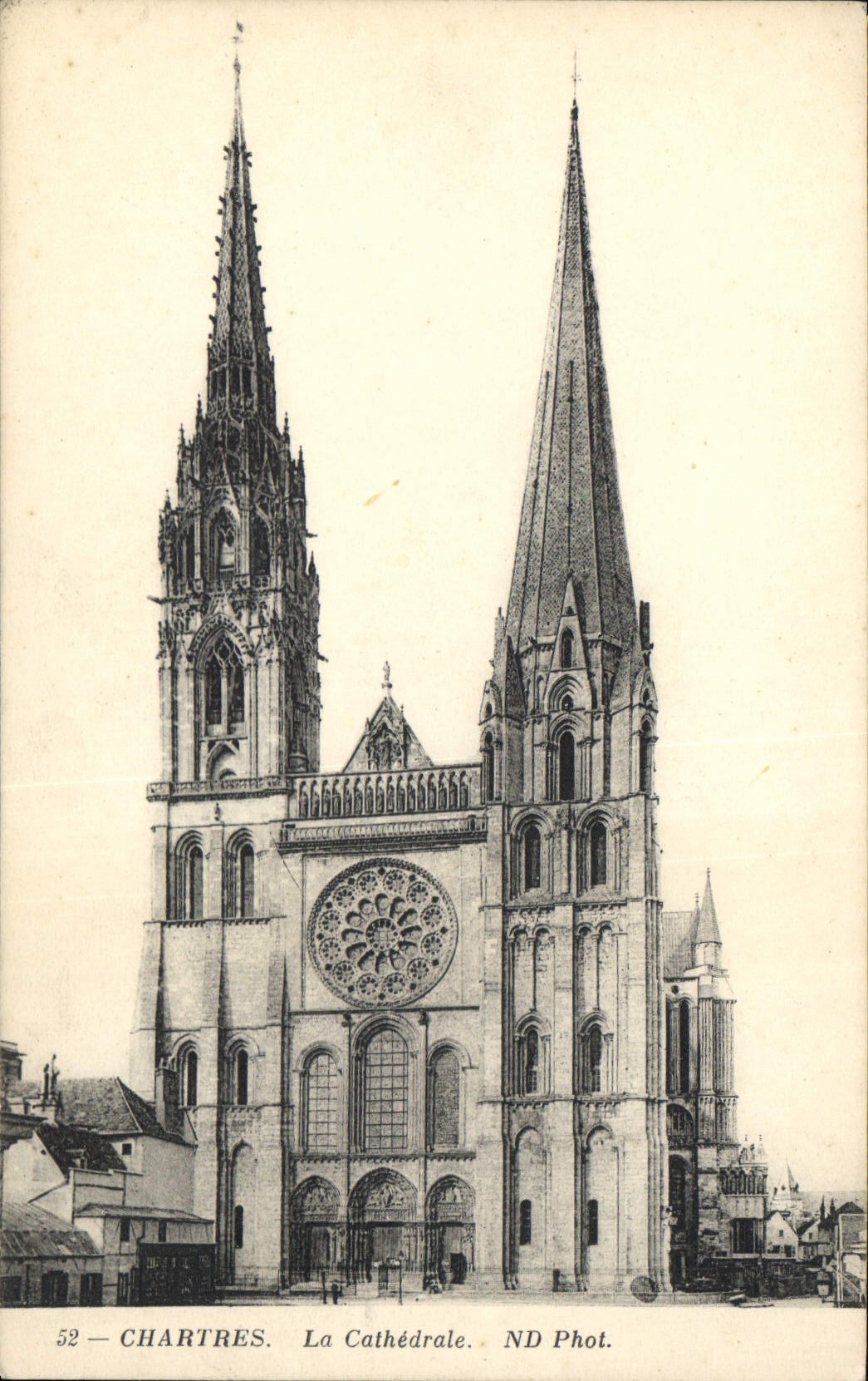 CPA Chartres La Cathedrale 