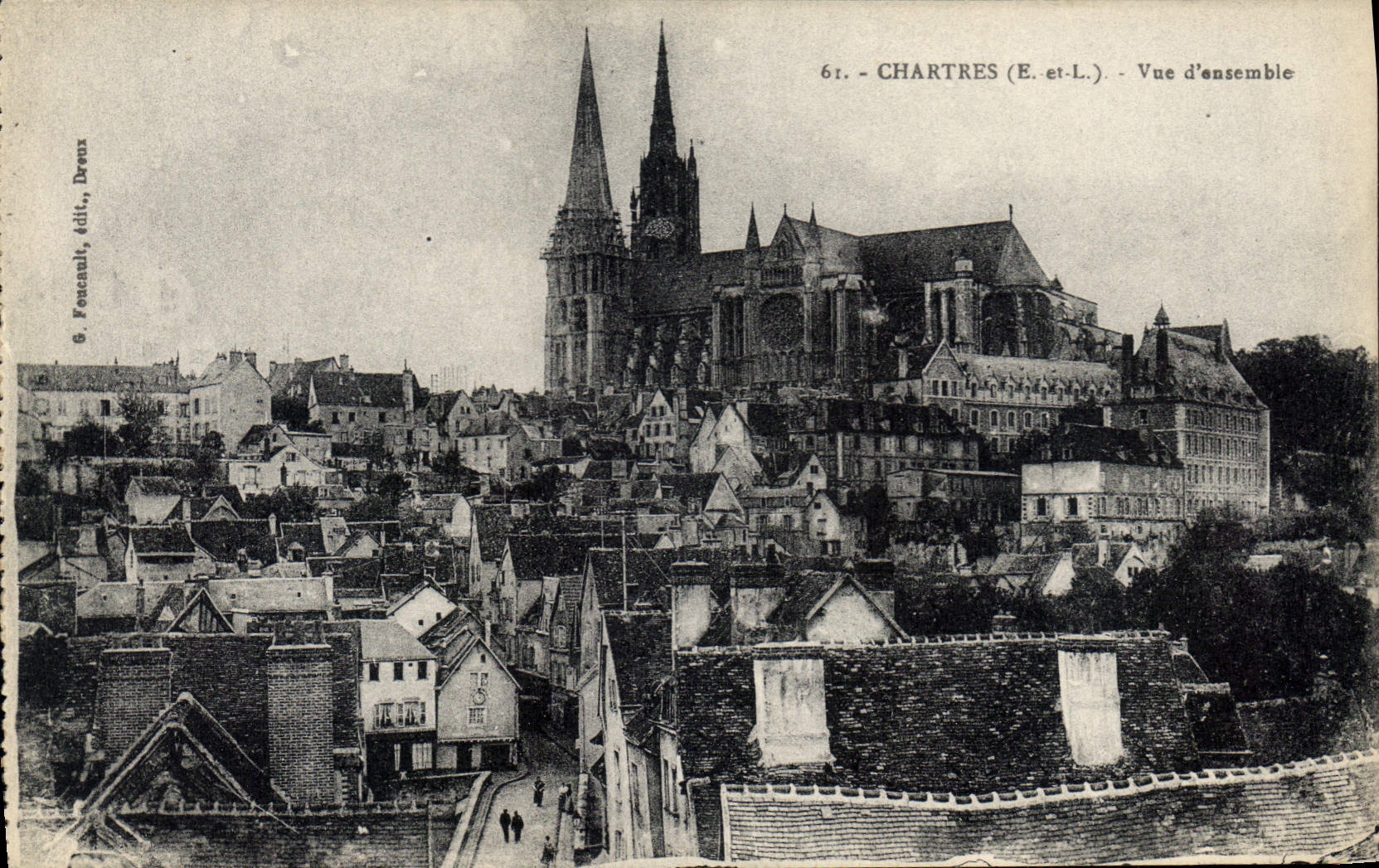 CPA Chartres Vue d'ensemble 