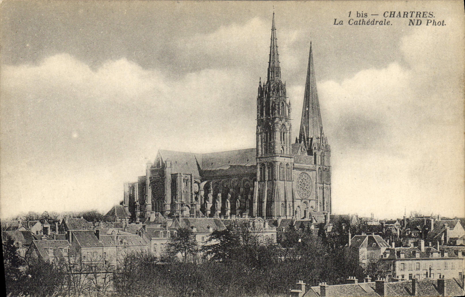 CPA Chartres La Cathedrale 