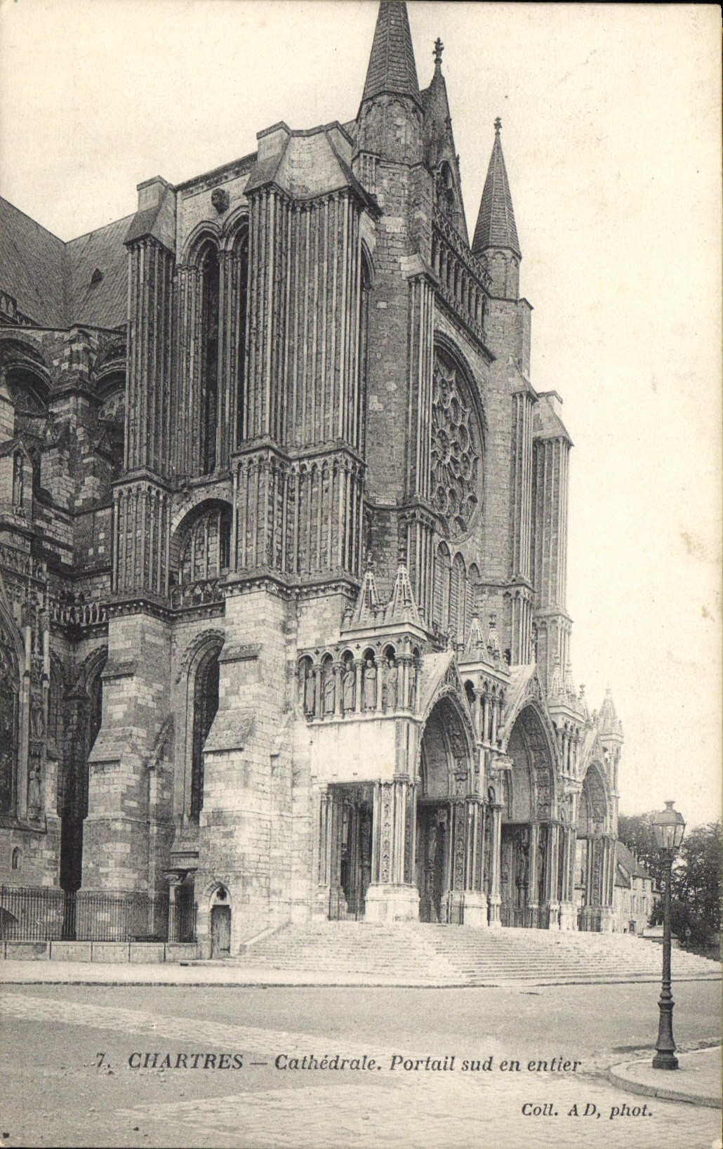 CPA Chartres Cathedrale Portail sud en entier