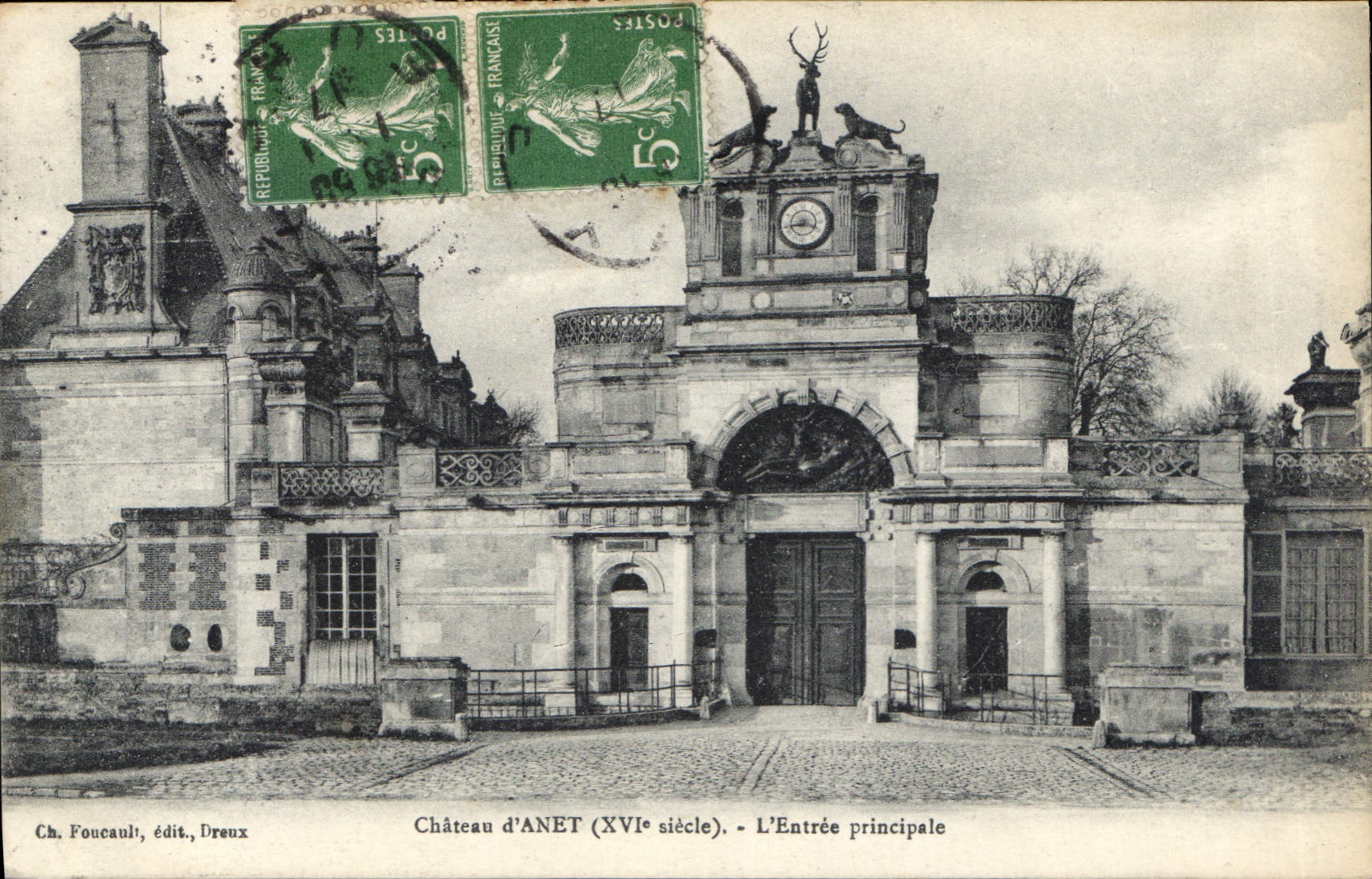 CPA Chateau d'Anet L'Entree principale 