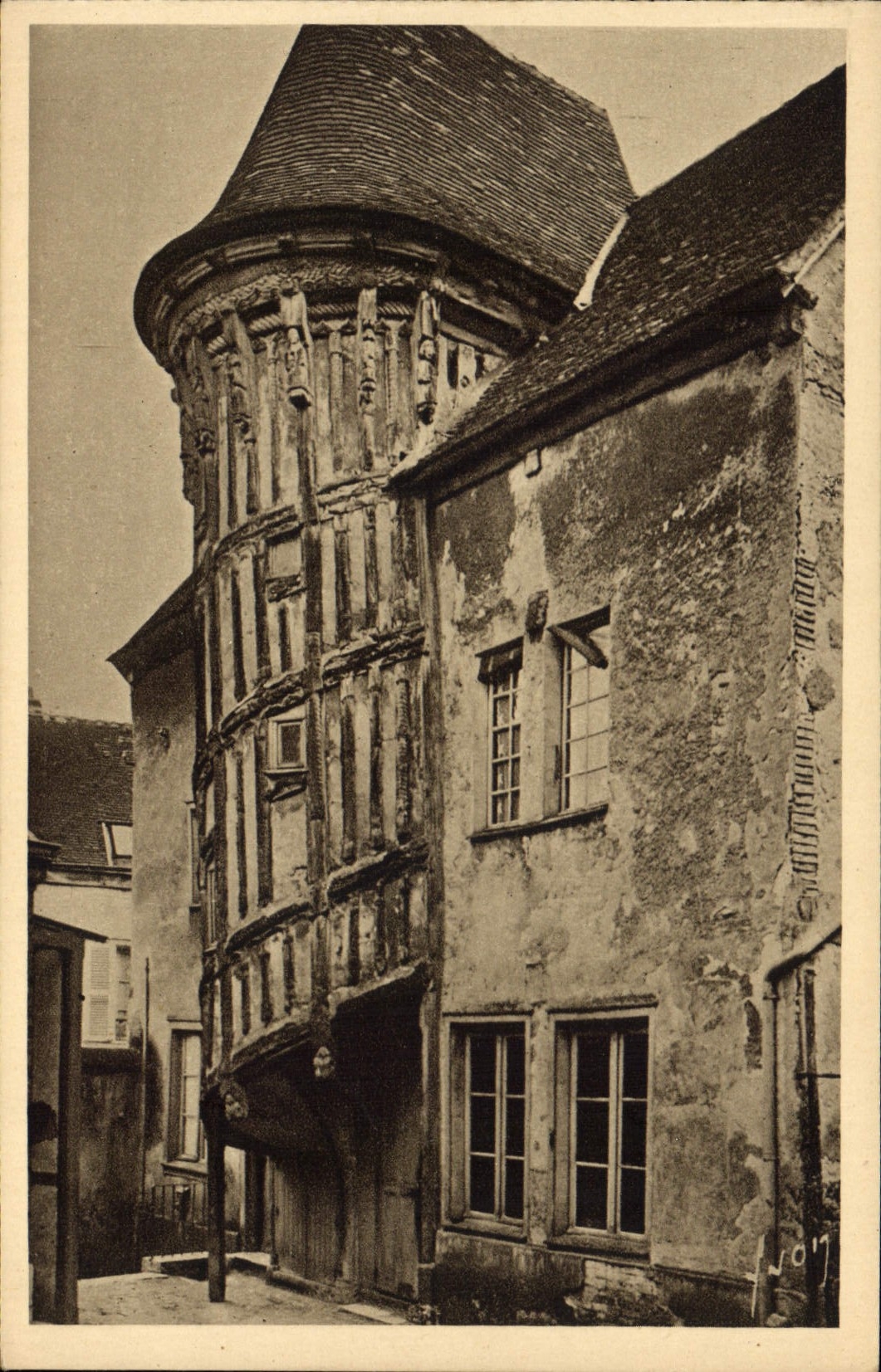 CPA Chartres Eure et Loir l'Escalier de la Reine Berthe 