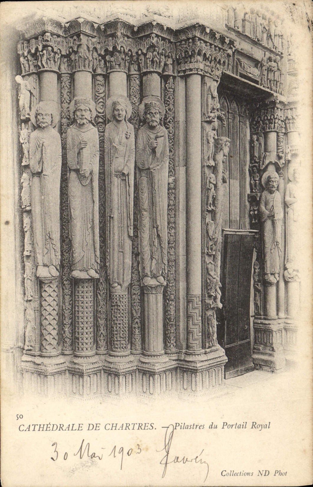 CPA Cathedrale de Chartres Pilastres du Portail Royal
