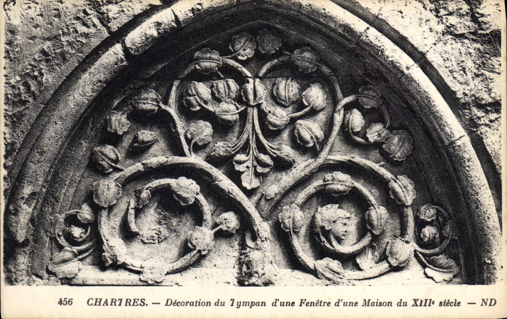 CPA Chartres Decoration du Tympan d'une Fenetre d'une Maison du XIII siecle 