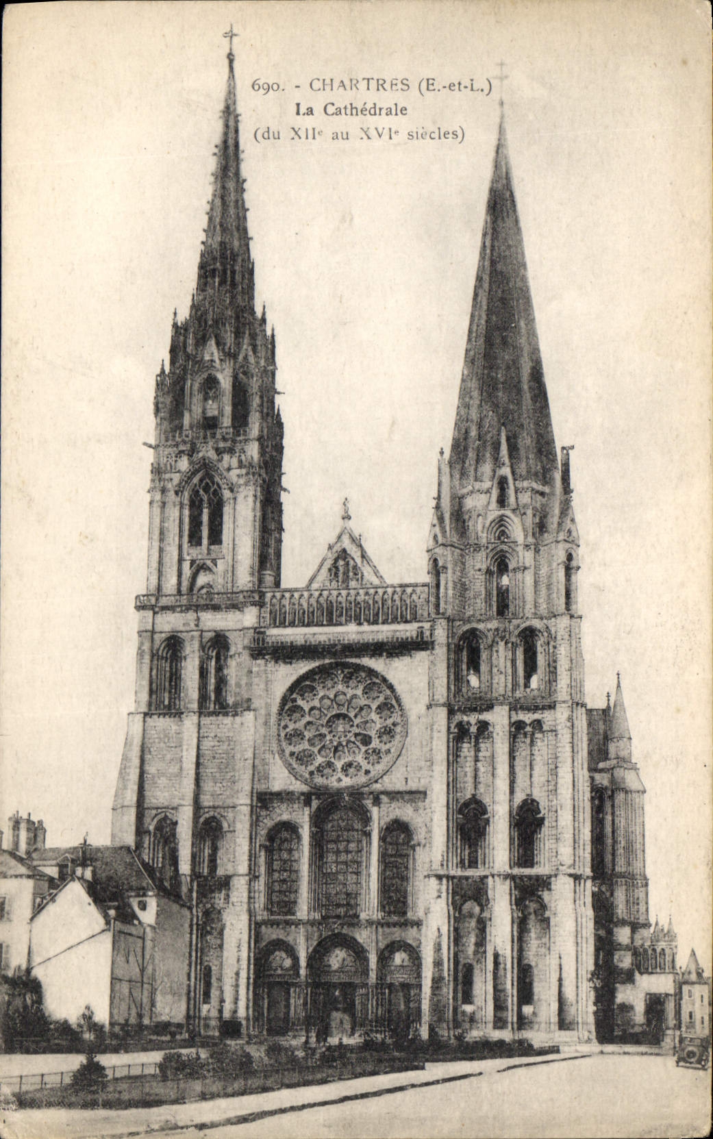 CPA Chartres E et L la Cathedrale du XII au XVI sisecle 