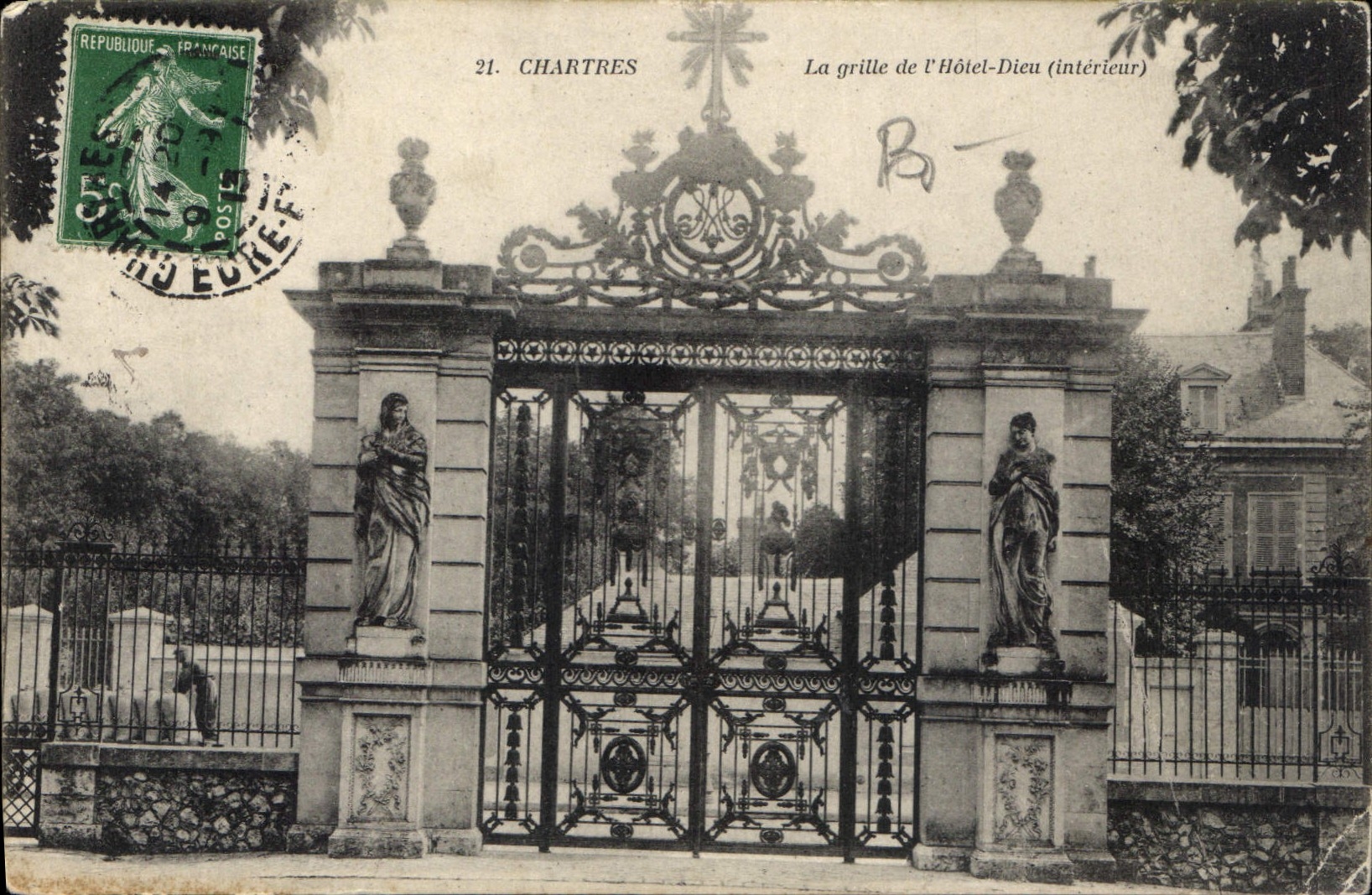CPA Chartres la Grille de l'Hotel Dieu Interieur 