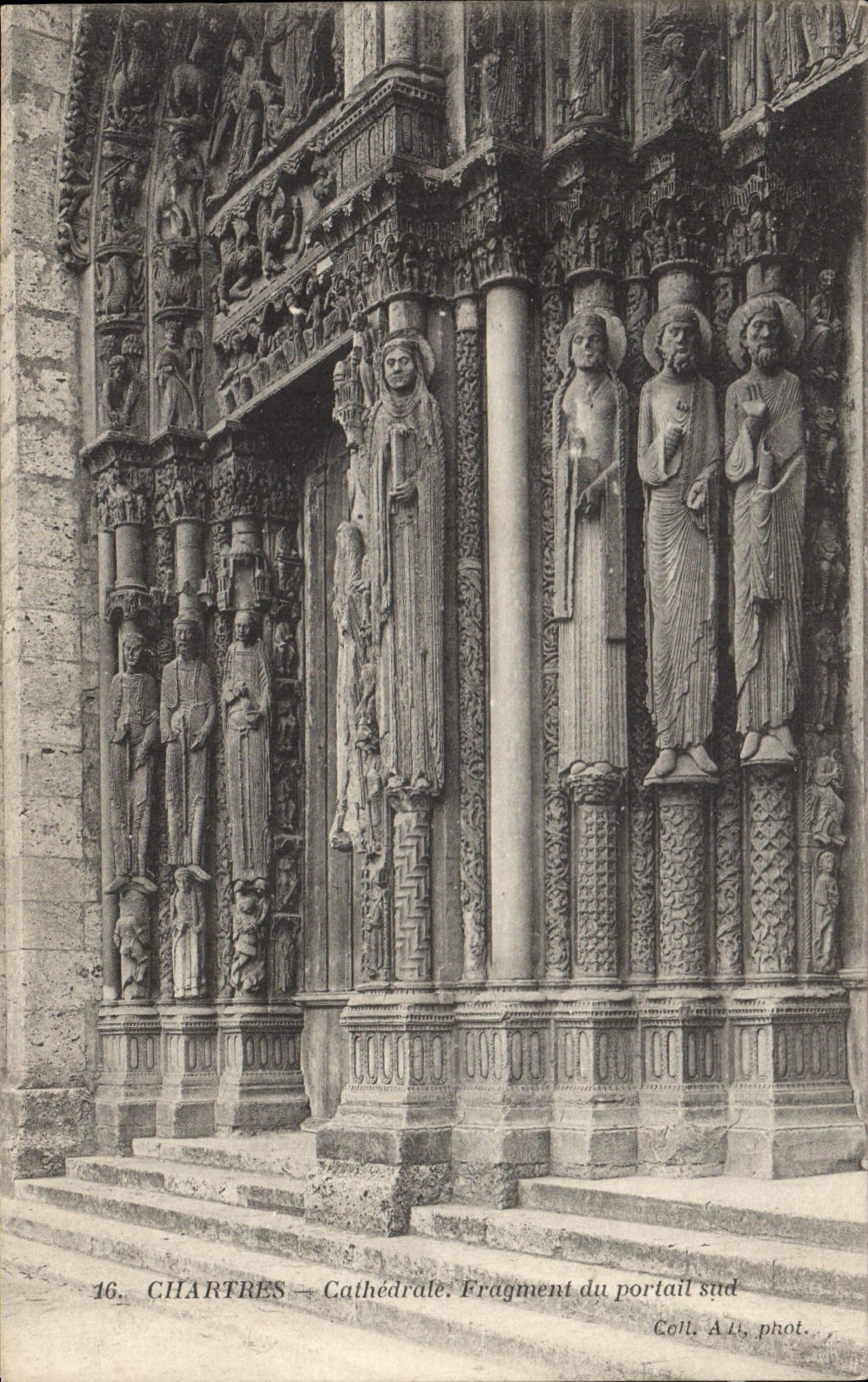 CPA Chartres Cathedrale Fragment du Portail Sud 
