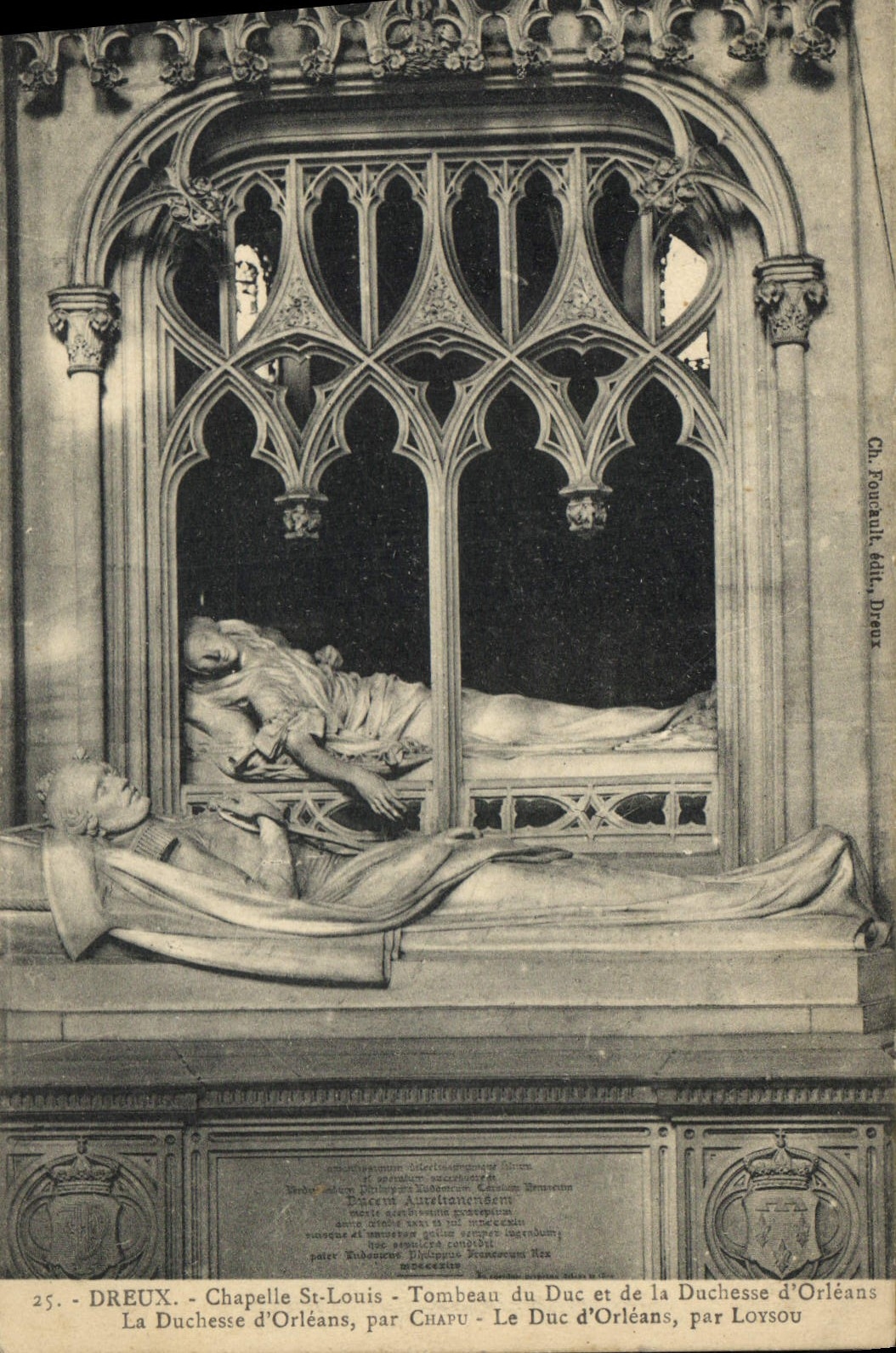 CPA Dreux Chapelle St Louis Tombeau du Duc et de la Duchesse d'Orleans la Duchesse d'Orleans par Cha