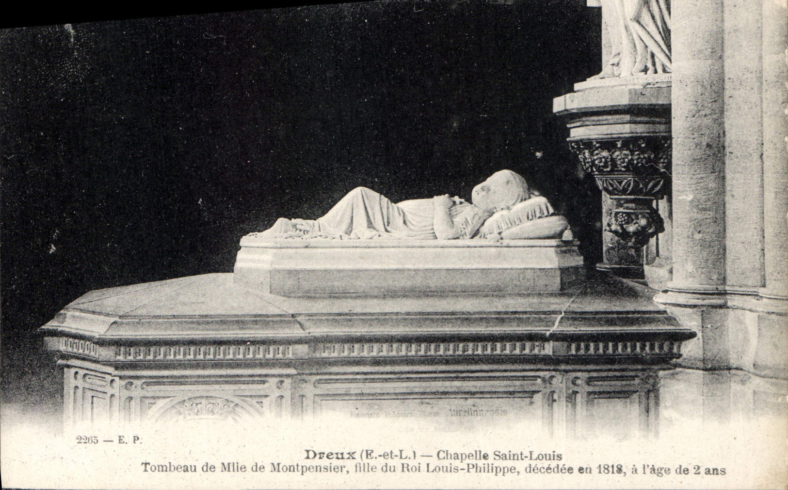 CPA Dreux E et L Chapelle Saint Louis Tombeau de Mile de Montpensier fille du Roi Louis Philippe 