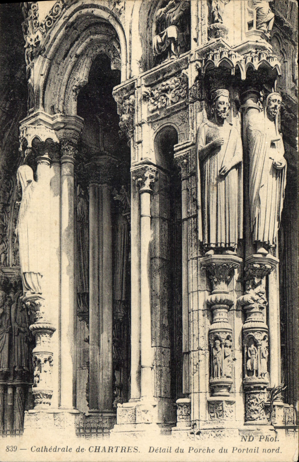 CPA Cathedrale de Chartres Detail du Porche du Portail nord