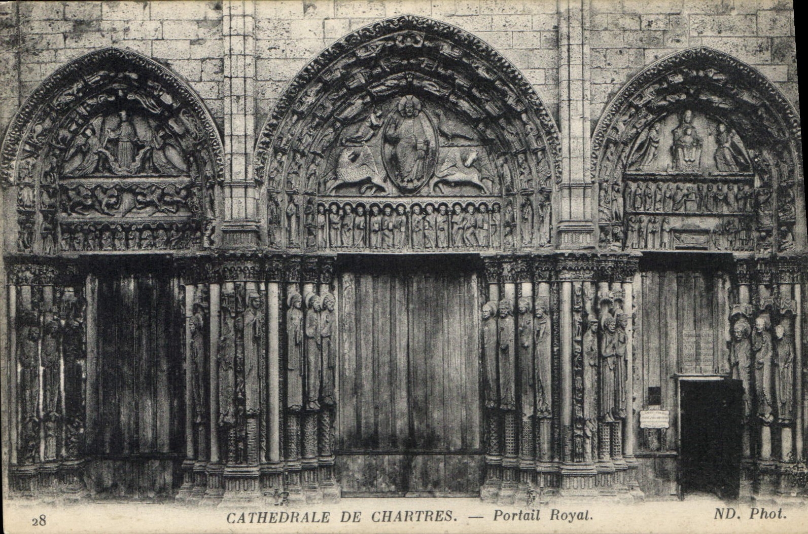CPA Cathedrale de Chartres Portail Royal 