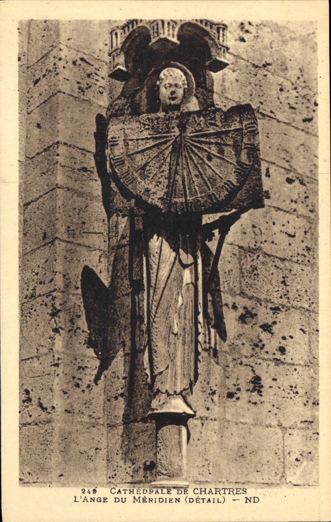 CPA Cathedrale de Chartres l'Ange du Meridien detail