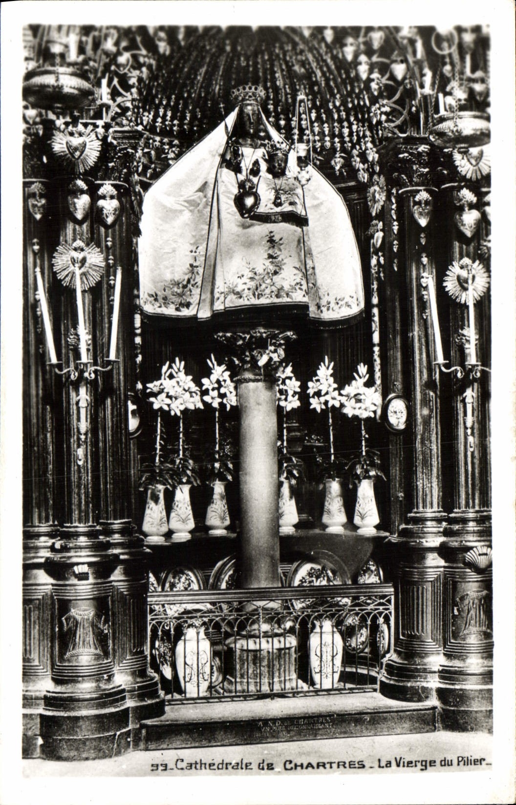 CPA Cathedrale de Chartres la Vierge du Pilier