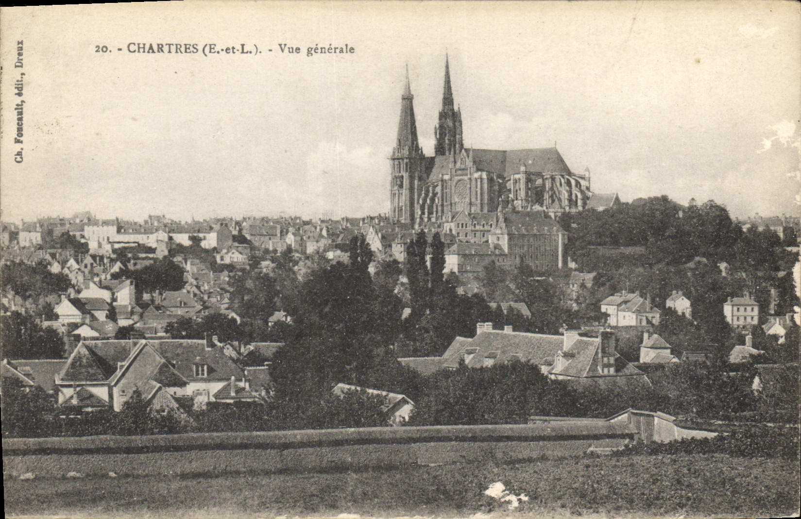 CPA Chartres E et L vue generale 