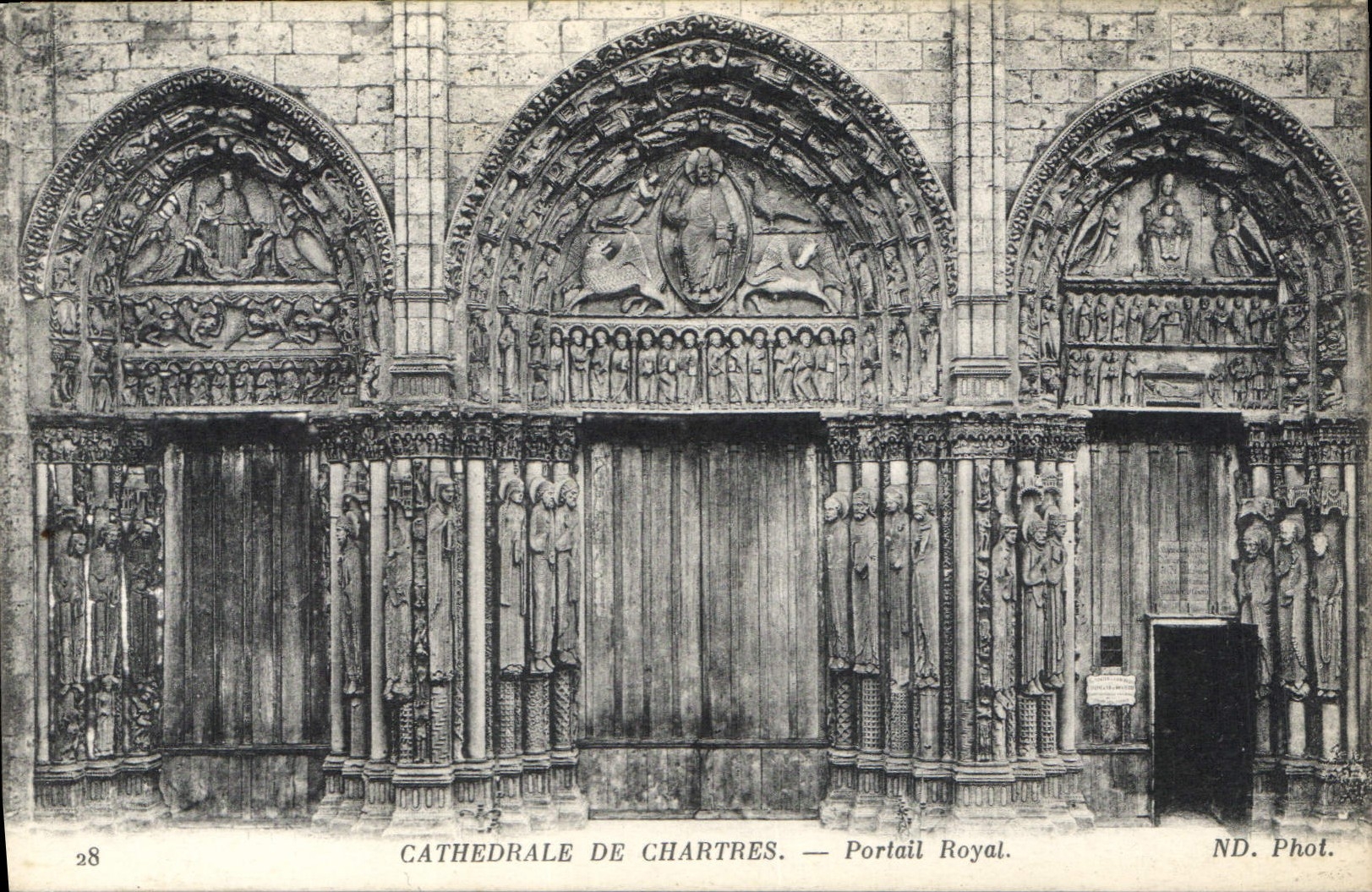 CPA Cathedrale de Chartres Portail Royal