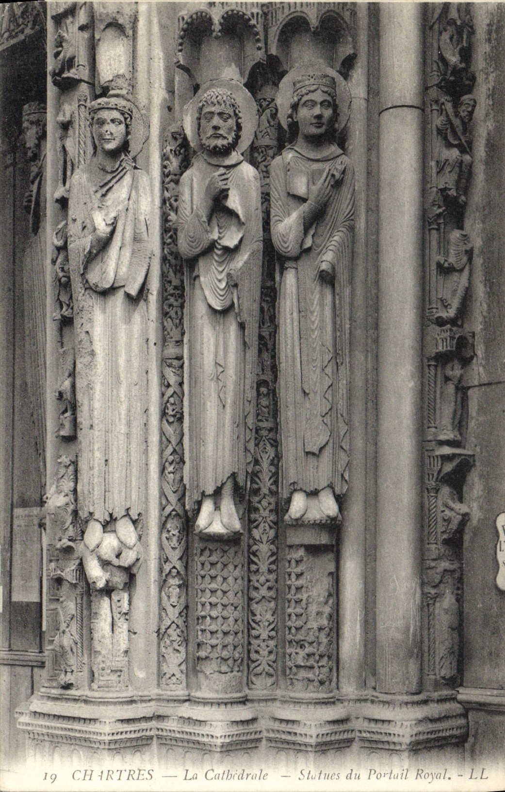 CPA Chartres la Cathedrale Statues du Portail Royal 