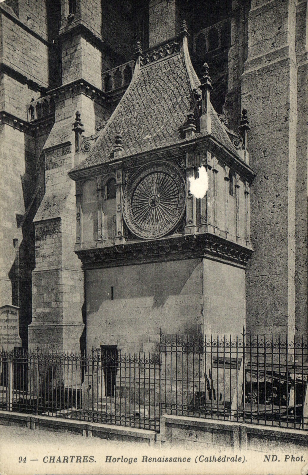 CPA Chartres Horloge Renaissance Cathedrale 