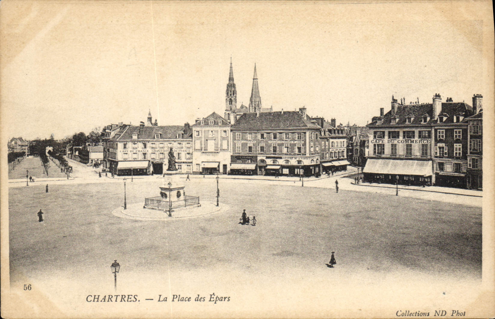 CPA Chartres La Place des Epars 