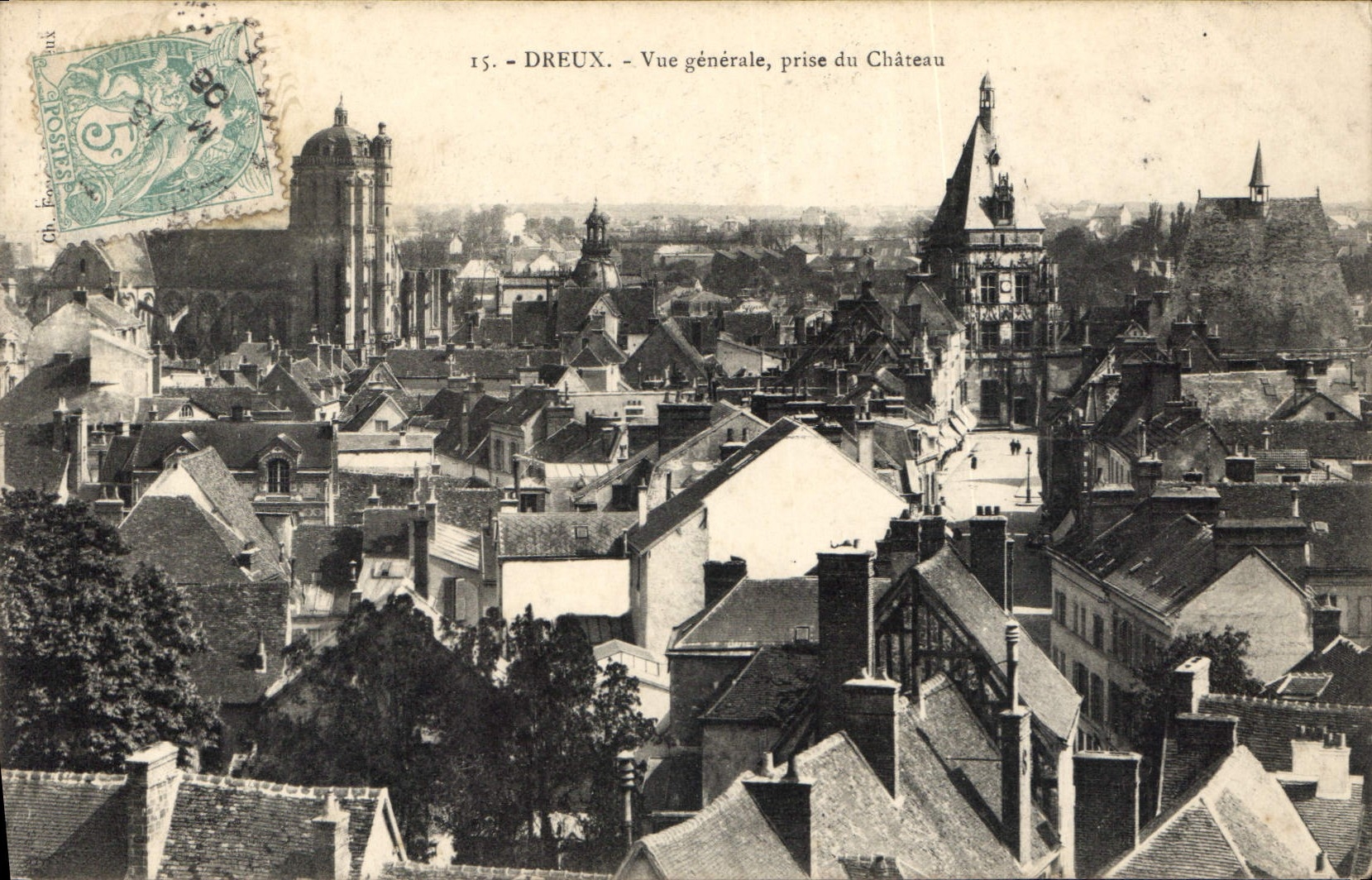 CPA Dreux Vue generale prise du Chateau 