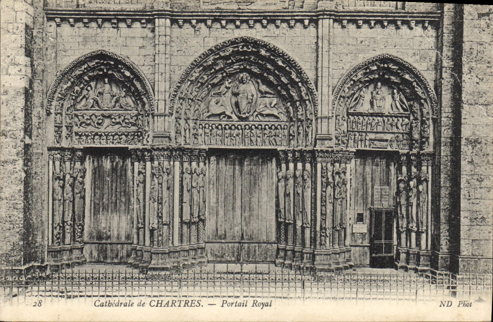 CPA Cathedrale de Chartres Portail Royal 
