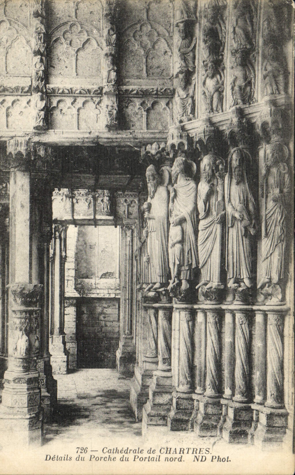 CPA Cathedrale de Chartres Details du Porche du Portail Nord