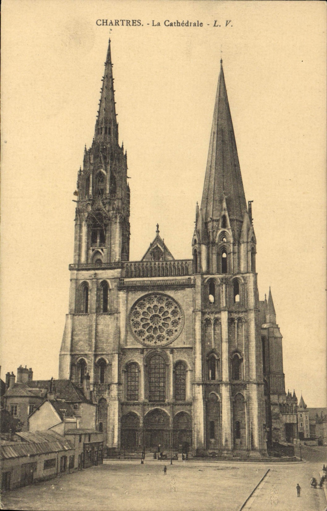 CPA Chartres La Cathedrale 