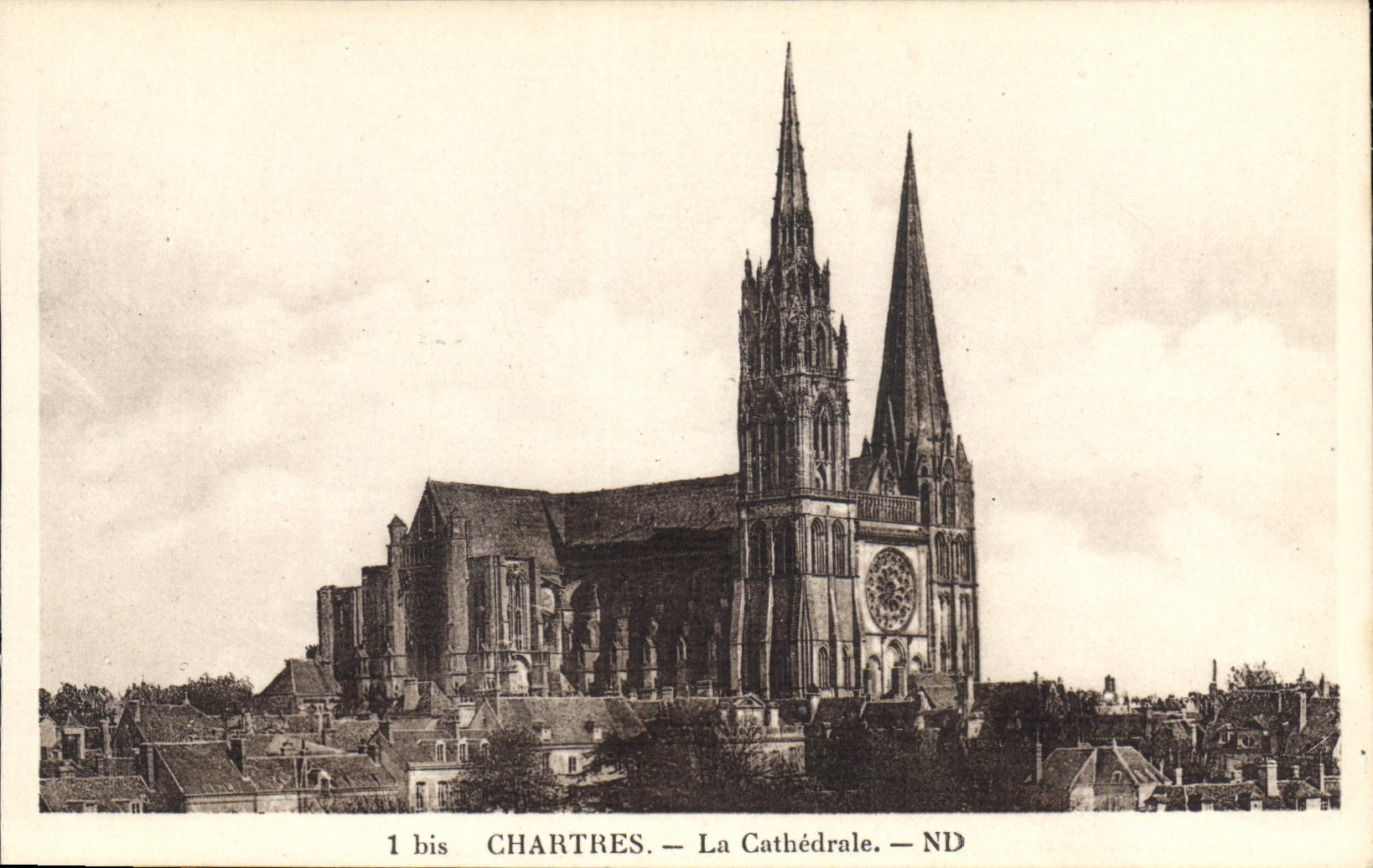 CPA Chartres La Cathedrale 