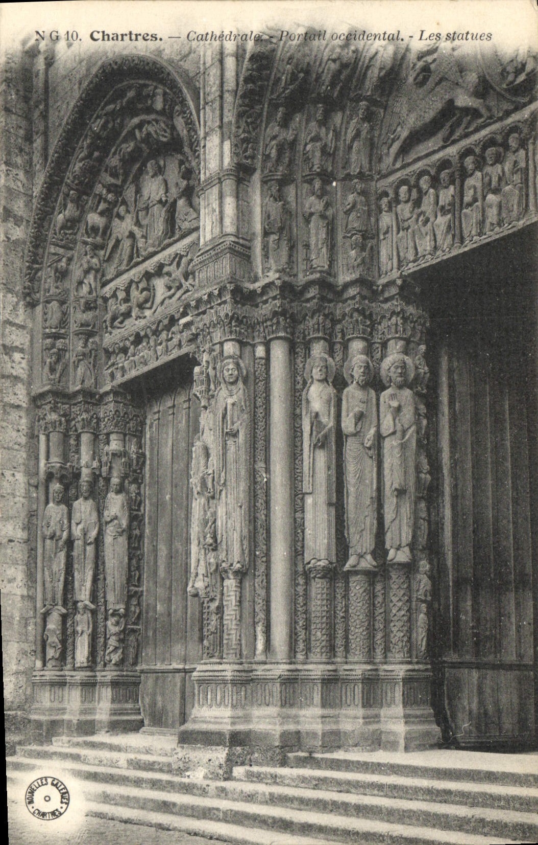 CPA Chartres Cathedrale Portail occidental les statue