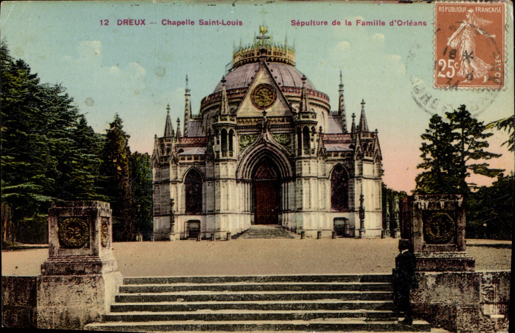 CPA Dreux Chapelle Saint Louis Sepulture de la Famille d'Orleans 
