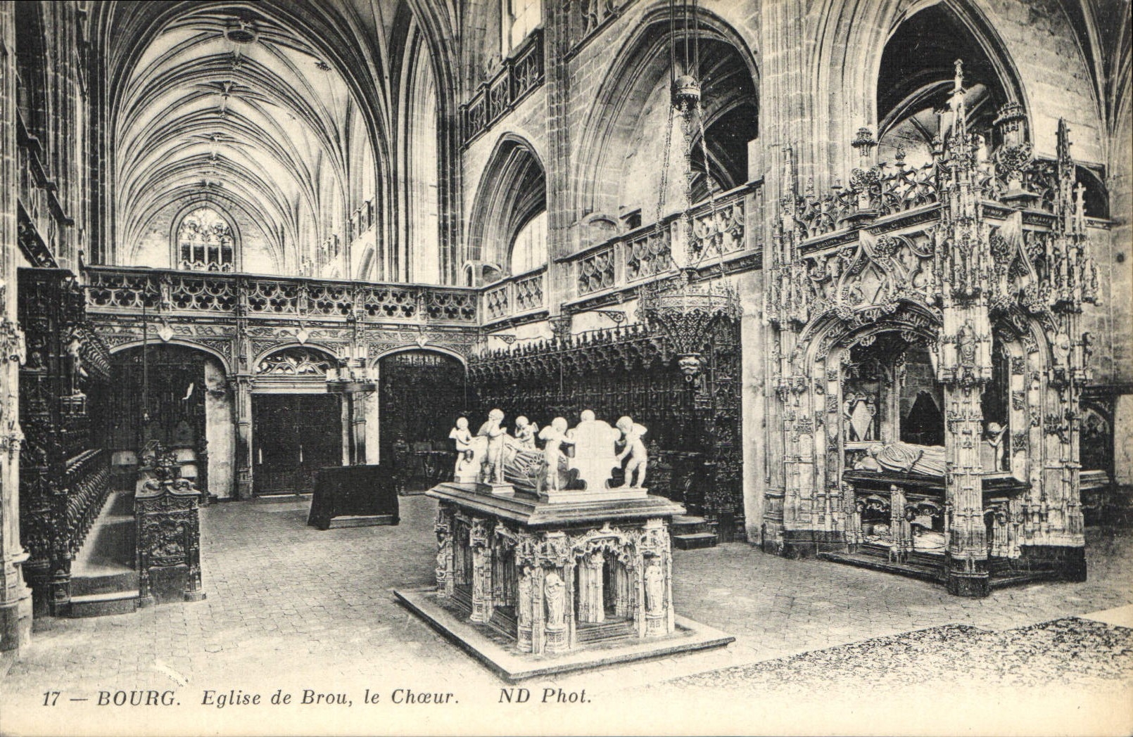 CPA Bourg Eglise de Brou le Choeur