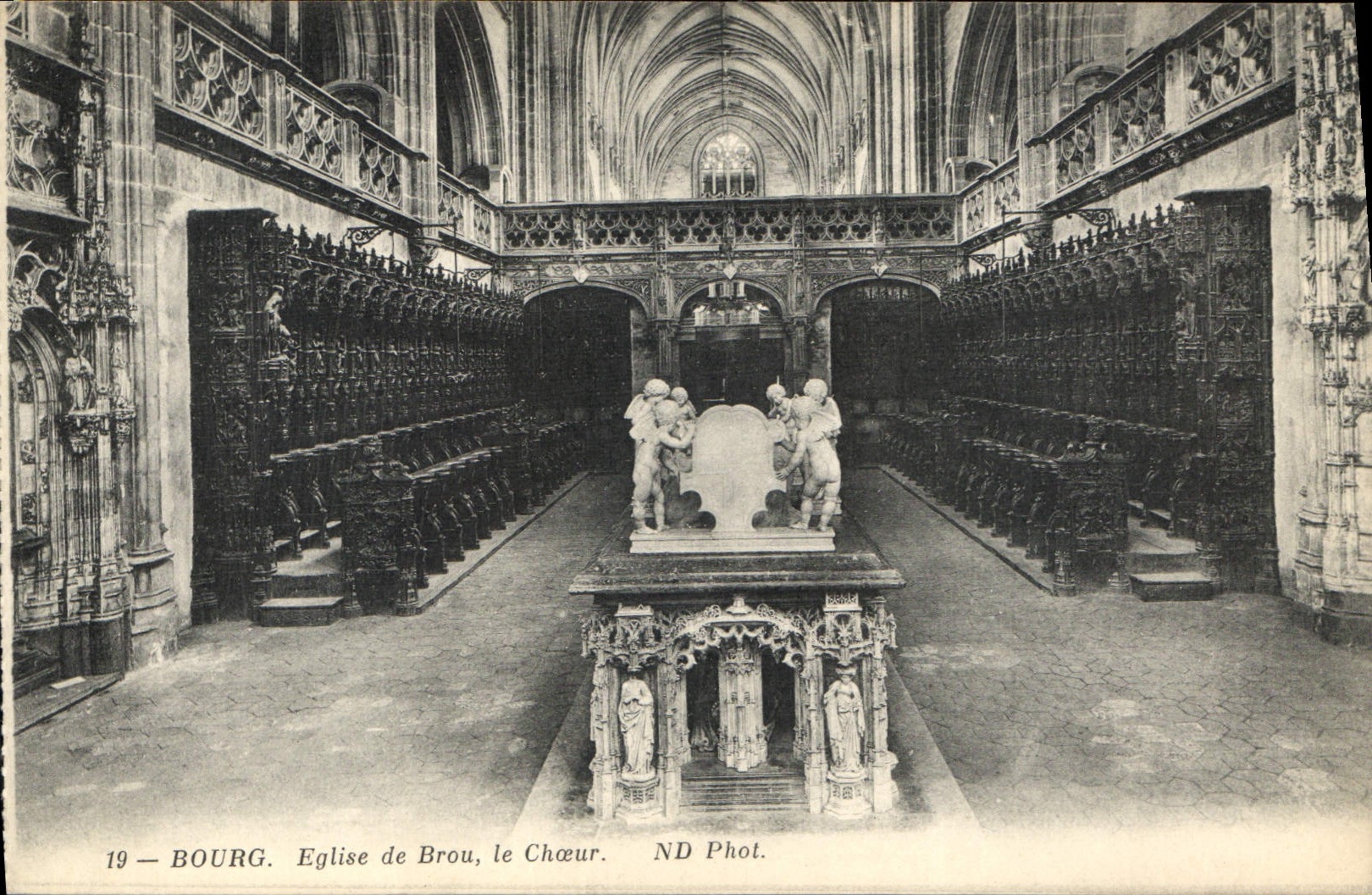 CPA Bourg Eglise de Brou le Choeur