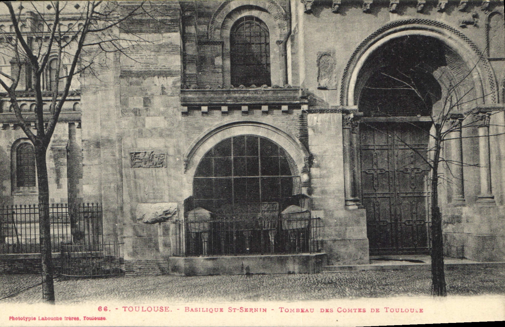 CPA Toulouse Basilique St Sernin Tombeau des Contes de Toulouse