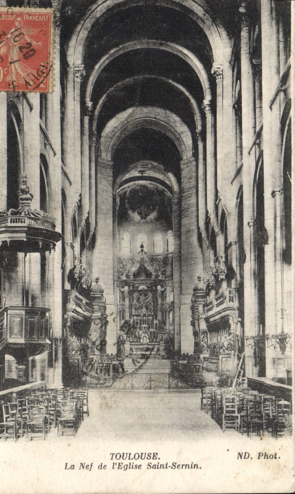 CPA Toulouse La Nef de l'Eglise Saint Sernin