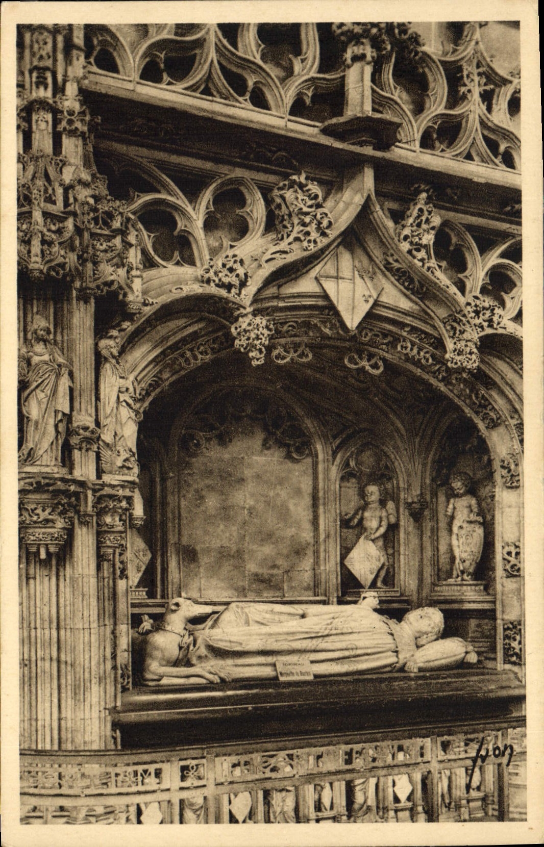 CPA La Douce France Bourg Ain Eglise de Brou Mausolee de Marguerite de Bourbon 