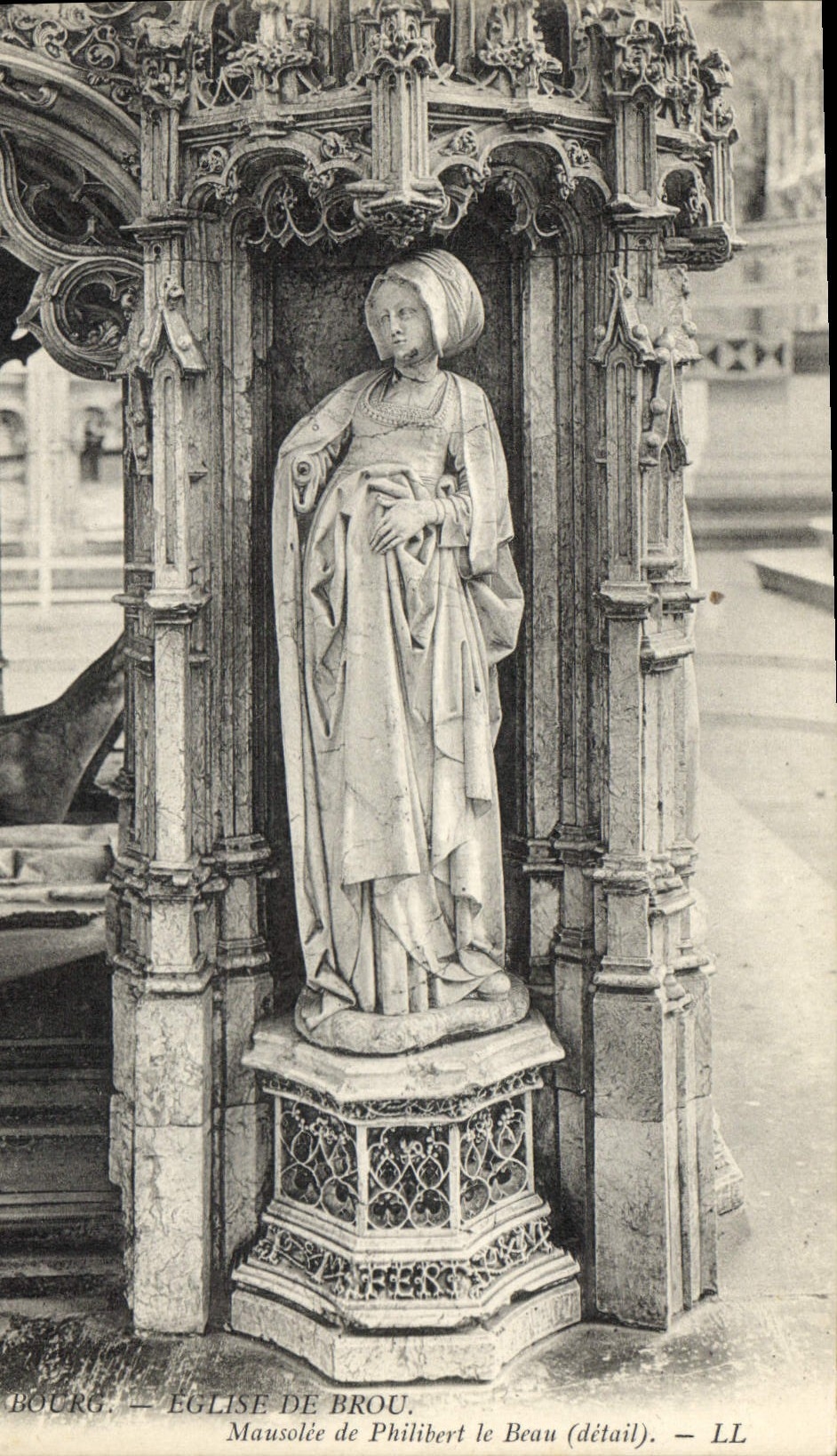 CPA Bourg Eglise de Brou Mausolee de Philibert le Beau detail