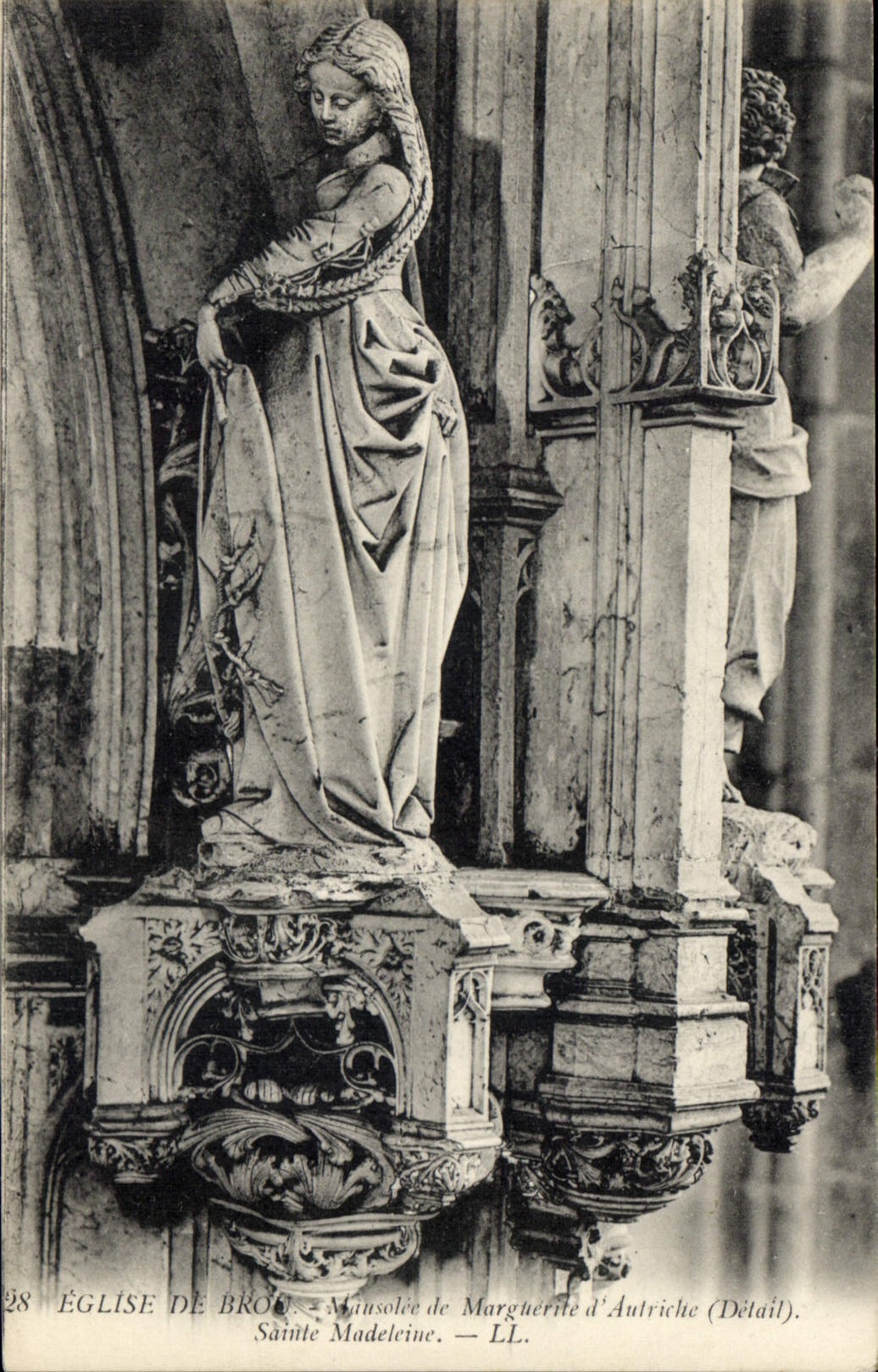 CPA Eglise de Brou Mausolee de Marguerite d'Autriche Detail Sainte Madeleine