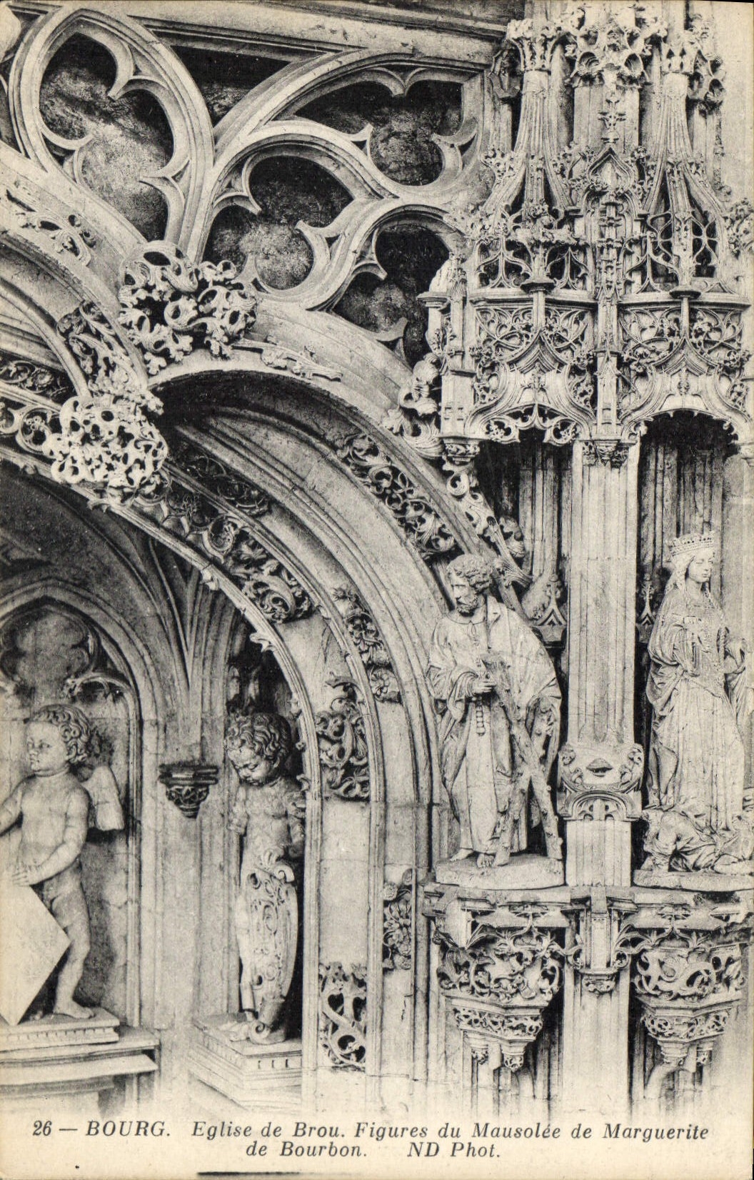 CPA Bourg Eglise de Brou Figures du Mausolee de Marguerite de Bourbon 