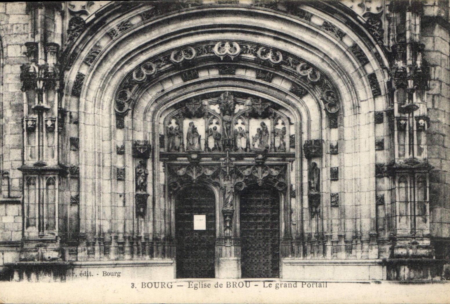 CPA Bourg Eglise de Brou le Grand Portail