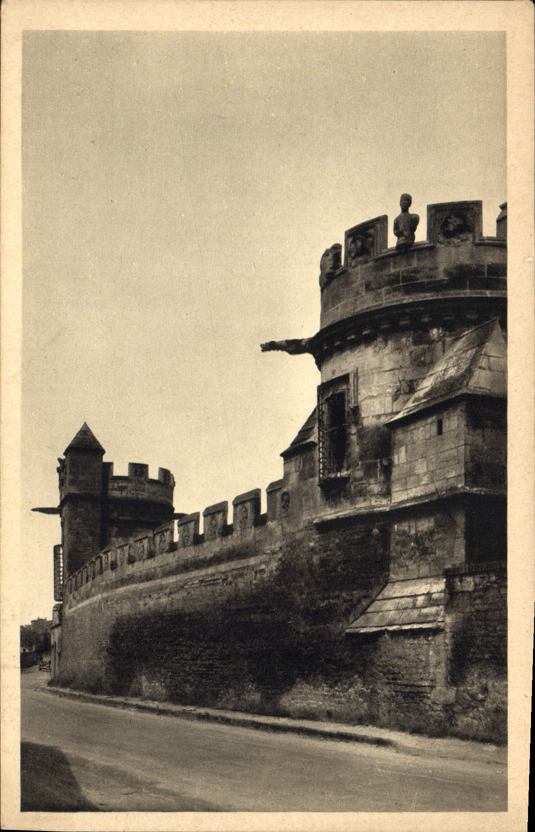 CPA Caen Calvados La Tour des Gens d'Armes 