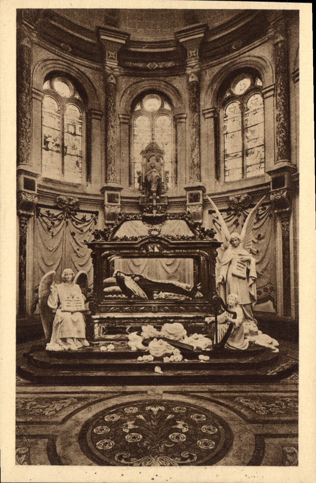 CPA Chapelle et Chasse de Sainte Therese de l'Enfant Jesus